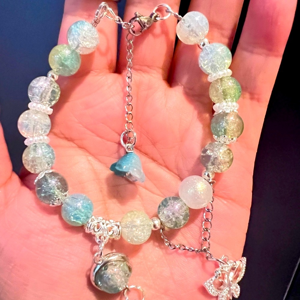 2/$25 💖💜Handmade Emerald green beaded bracelet